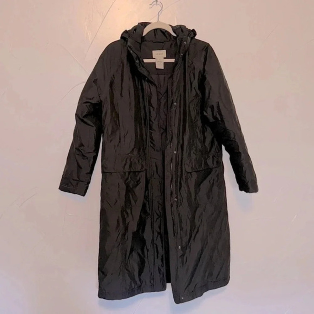 L.L.Bean Black Long Coat M Regular Padded Quilted Lining Winter EUC